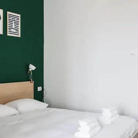 Minimal And Charming Studio In Isola District-via Farini * Milan