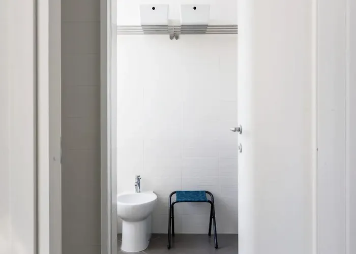 Minimal And Charming In Isola District-via Farini Lejlighed *